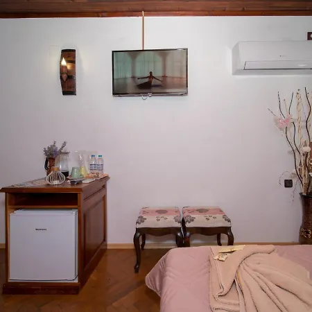 гурме хаус 3* גברובו