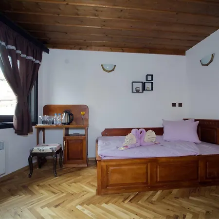 Maison d'hôtes гурме хаус 3*