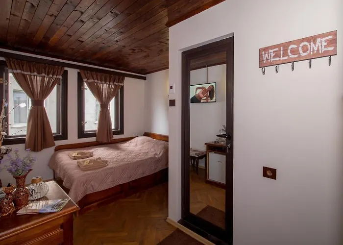 гурме хаус 3* גברובו