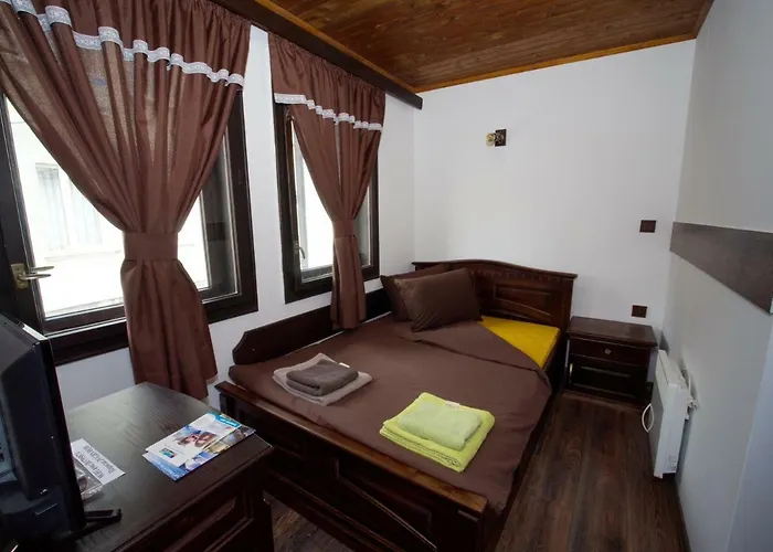 гурме хаус בית הארחה גברובו